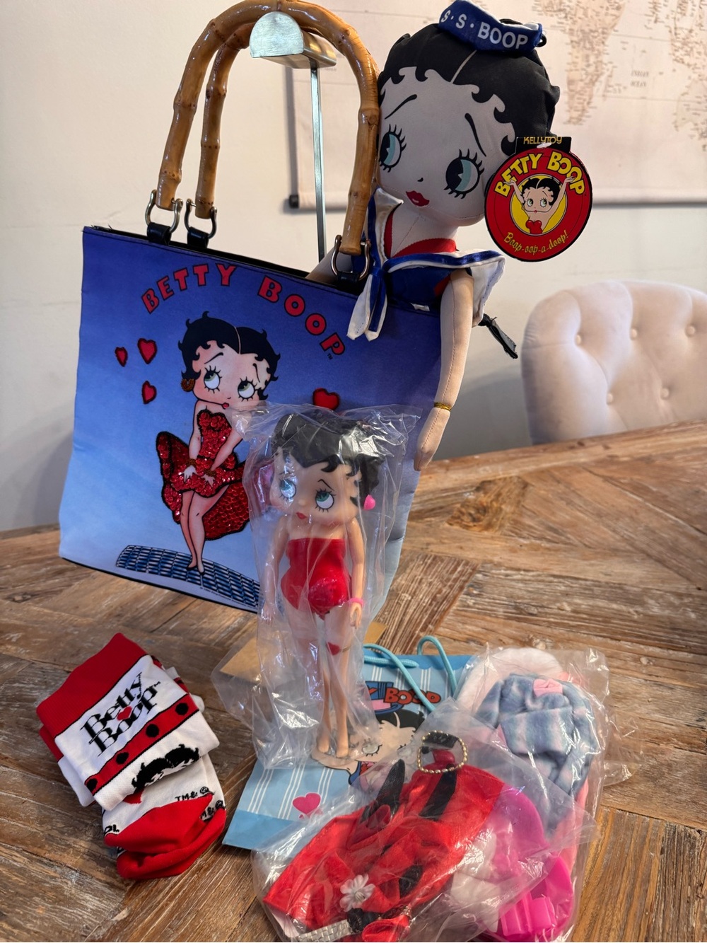 Betty Boop Gift Set - Tote with Doll and Accessories